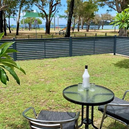 Charm And Comfort In This Ground Floor Unit With Water Views! Welsby Pde, Bongaree Екстериор снимка