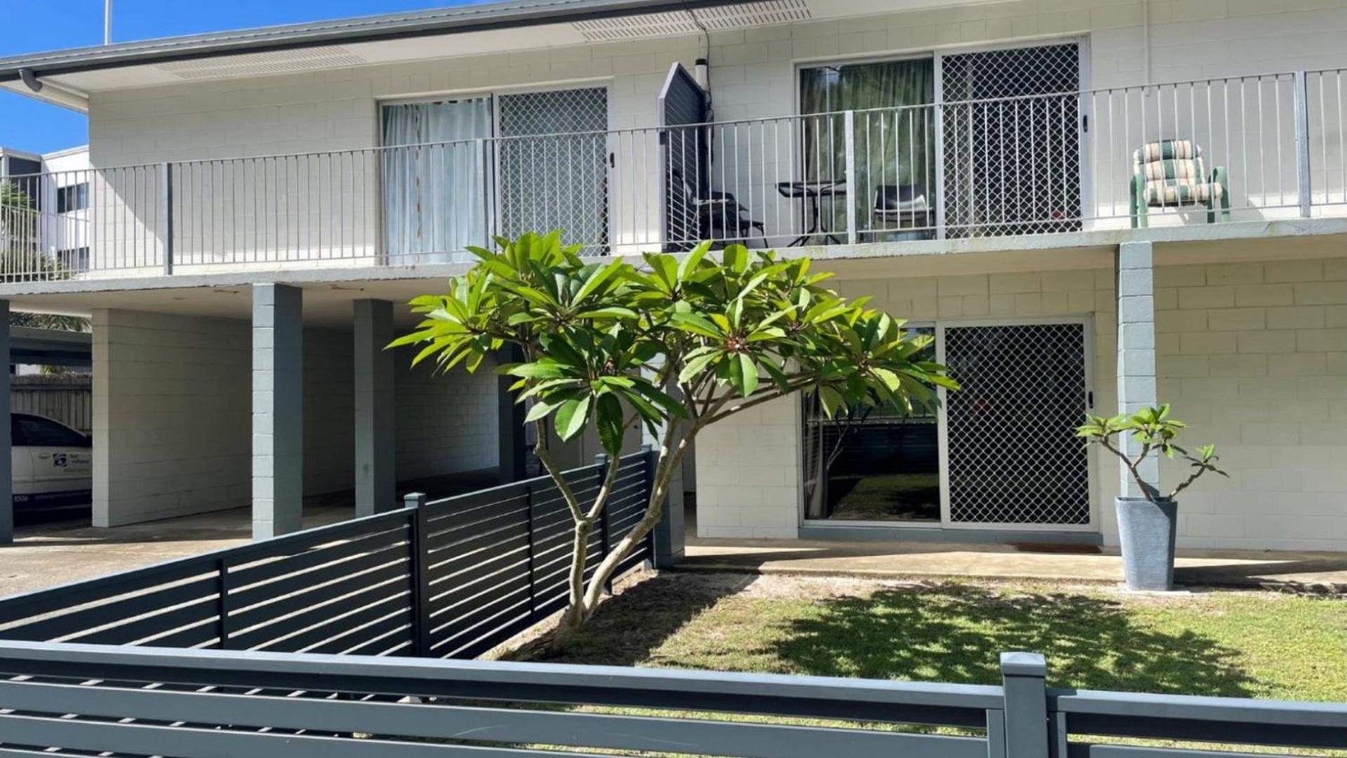 Charm And Comfort In This Ground Floor Unit With Water Views! Welsby Pde, Bongaree Екстериор снимка