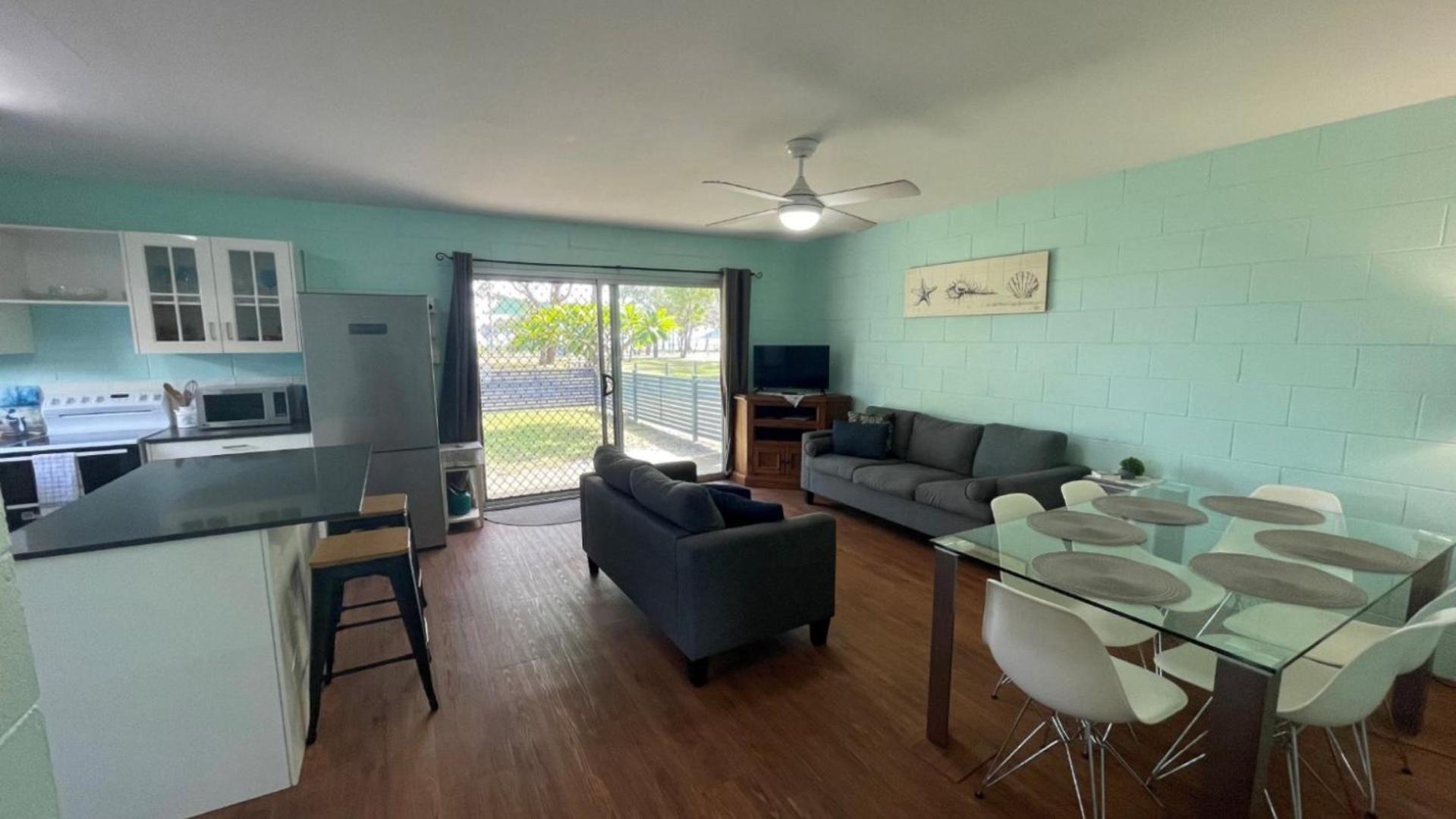 Charm And Comfort In This Ground Floor Unit With Water Views! Welsby Pde, Bongaree Екстериор снимка